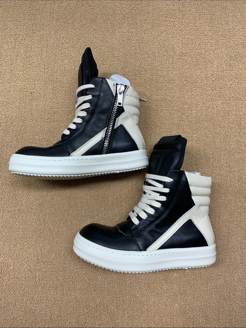 Rick Owens High-Top Leather Sneakers - Black & White